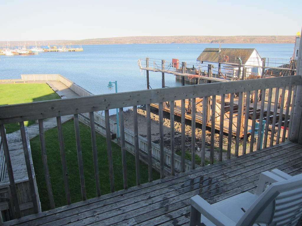 Shoreline Suites Digby Eksteriør billede